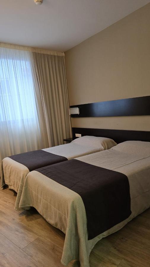 Hotel Pamplona Cross Elorz Imárcoain Zewnętrze zdjęcie
